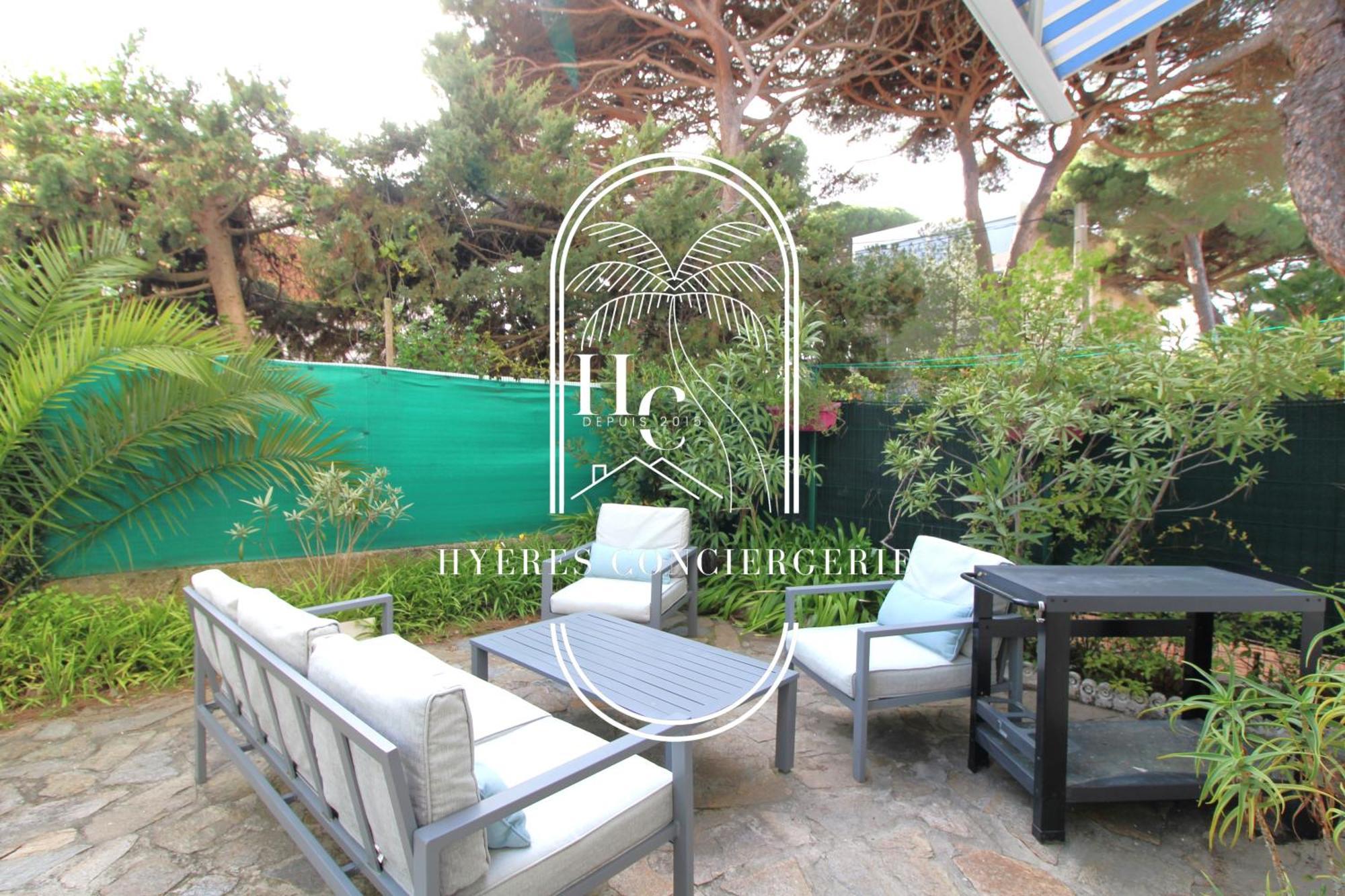 Duplex Au Coeur Du Port D'Hyeres- Plages Parking By Hc Exterior photo