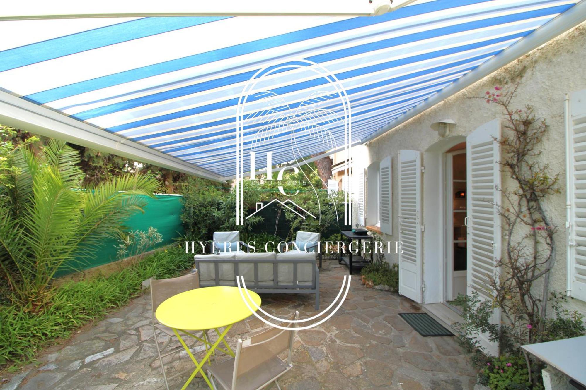 Duplex Au Coeur Du Port D'Hyeres- Plages Parking By Hc Exterior photo