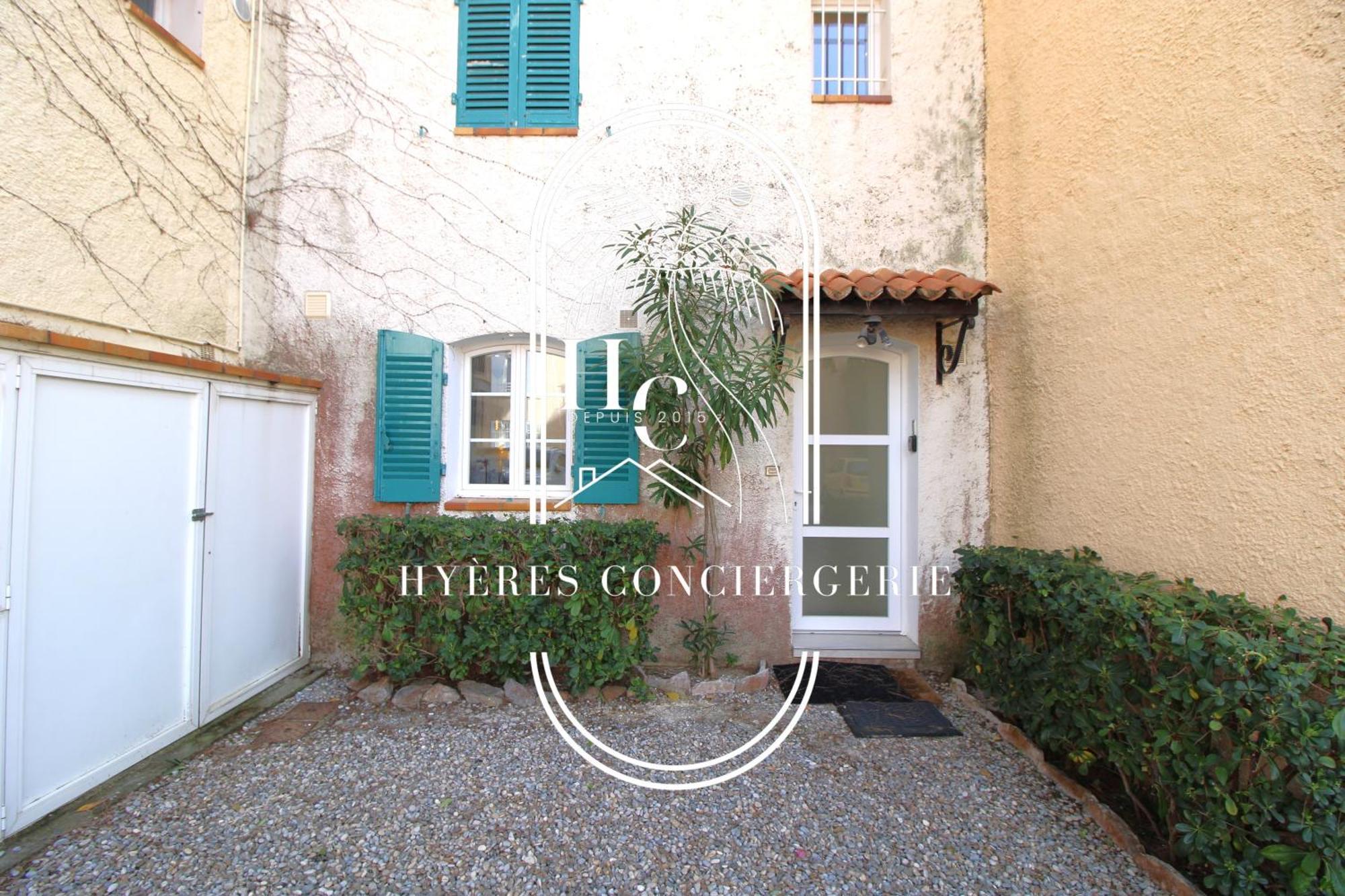 Duplex Au Coeur Du Port D'Hyeres- Plages Parking By Hc Exterior photo