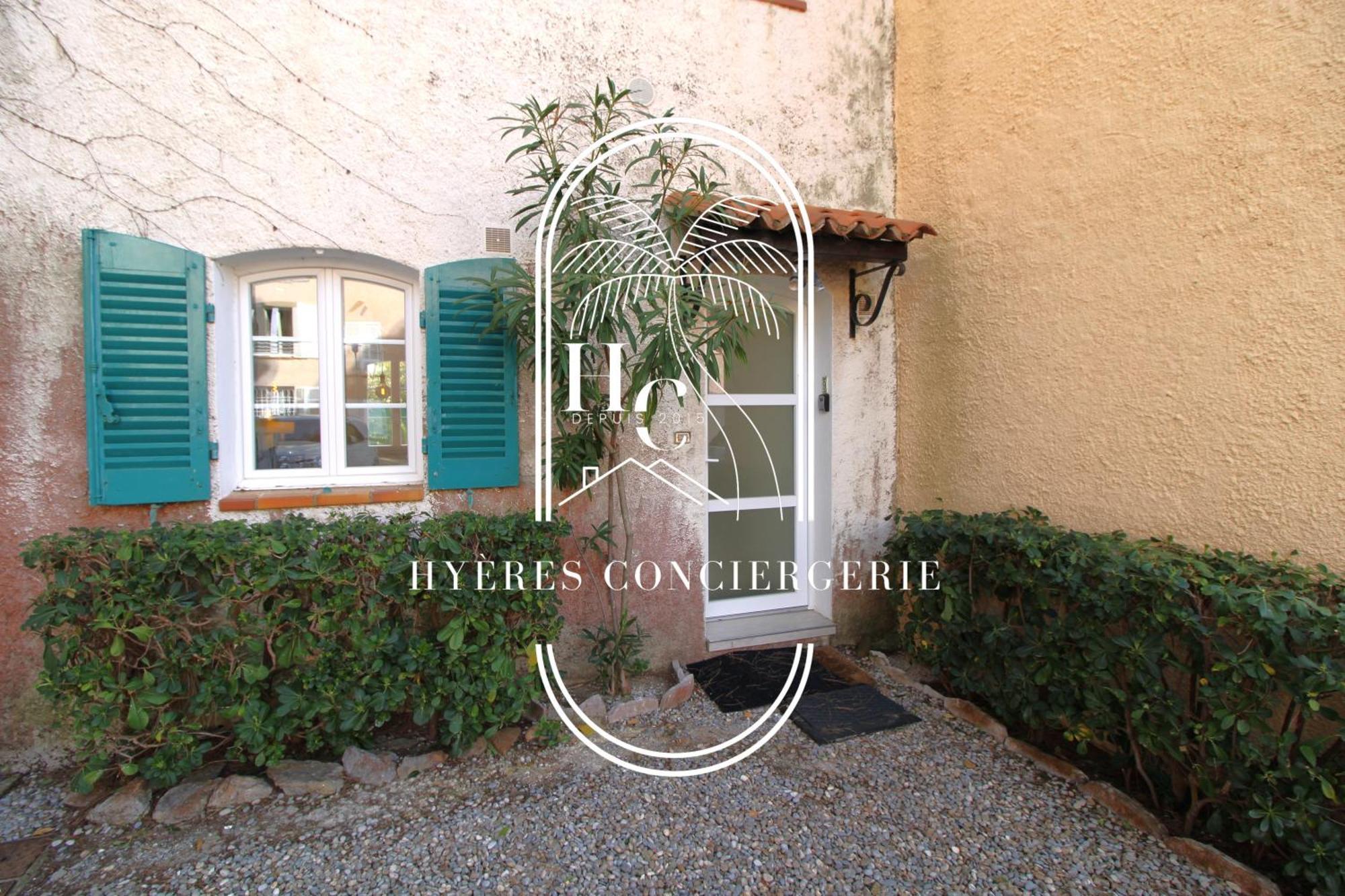 Duplex Au Coeur Du Port D'Hyeres- Plages Parking By Hc Exterior photo