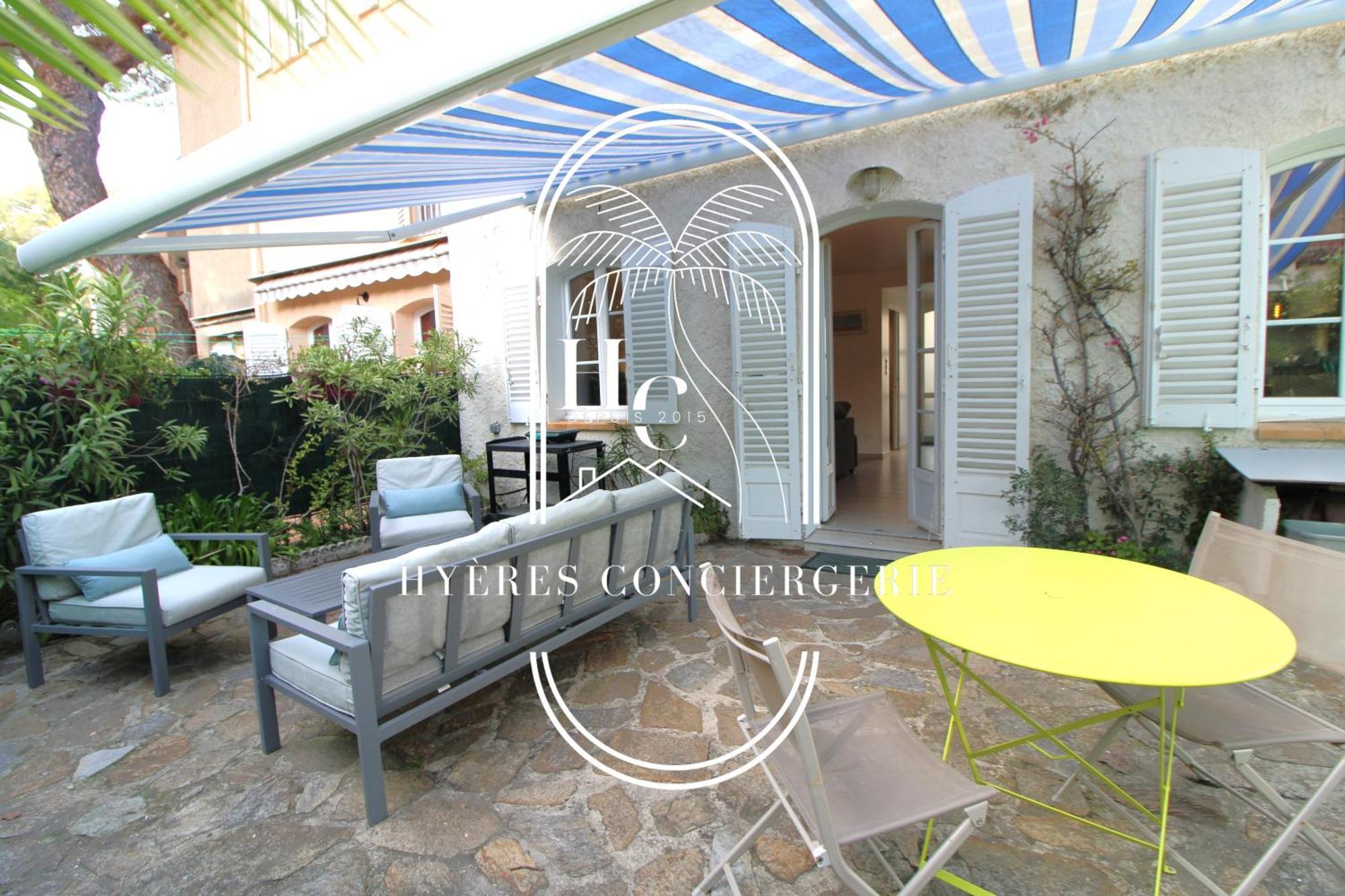 Duplex Au Coeur Du Port D'Hyeres- Plages Parking By Hc Exterior photo