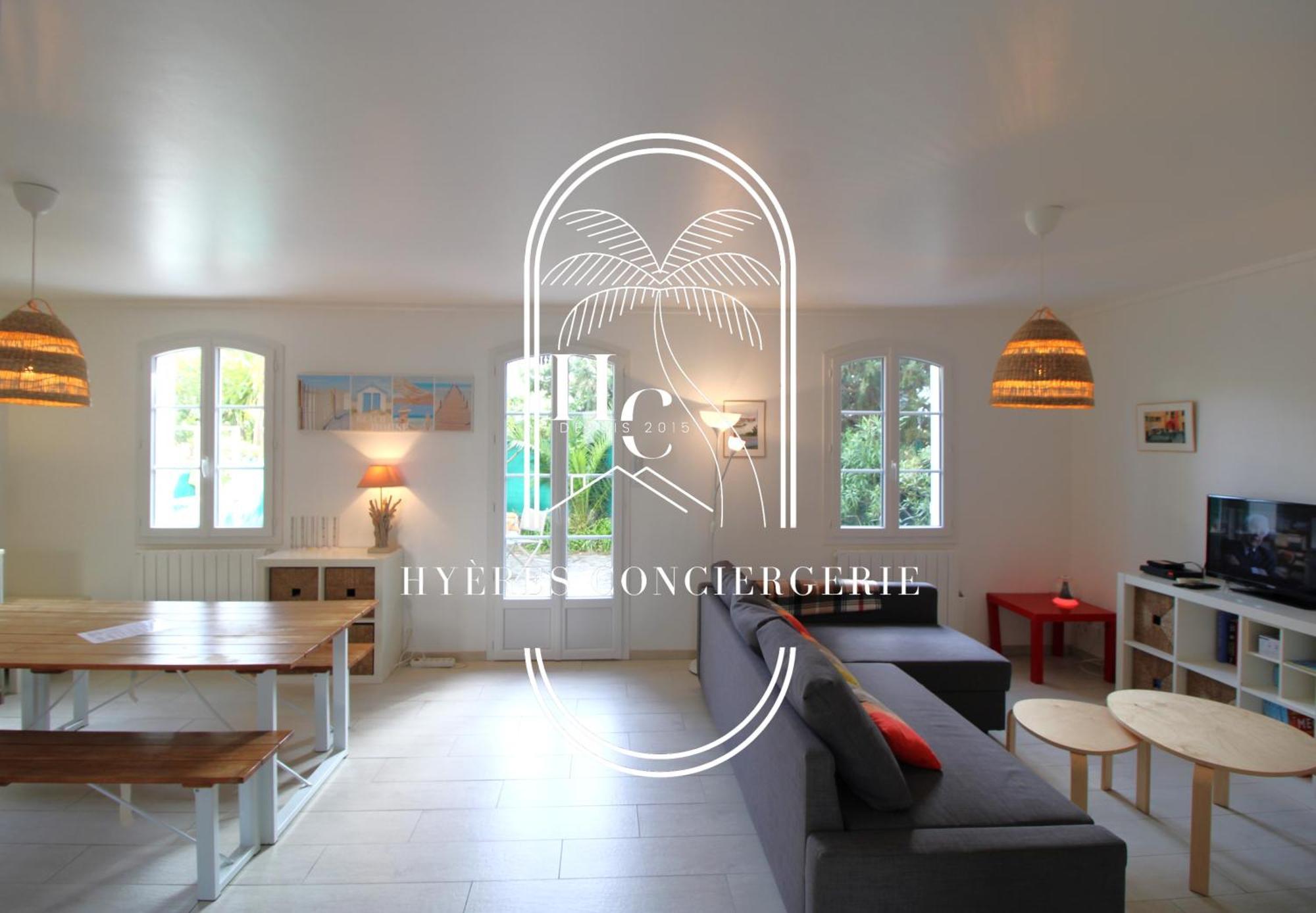Duplex Au Coeur Du Port D'Hyeres- Plages Parking By Hc Exterior photo